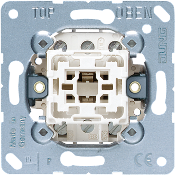 Mondstuk inleveren eer Jung 503EU - schakelaar 3-polig 16a basis - €31,44 (incl. btw)